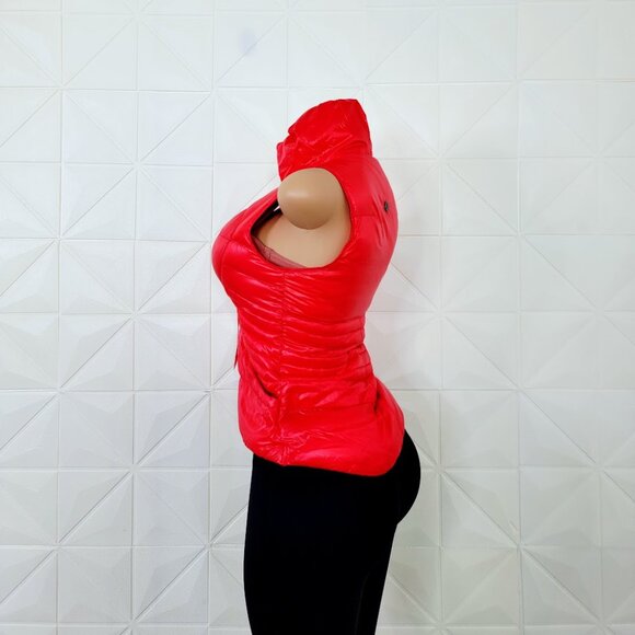 Lululemon Women\'s Alarming Red Fluffin Awesome Goose Down Puffer Vest Size 2